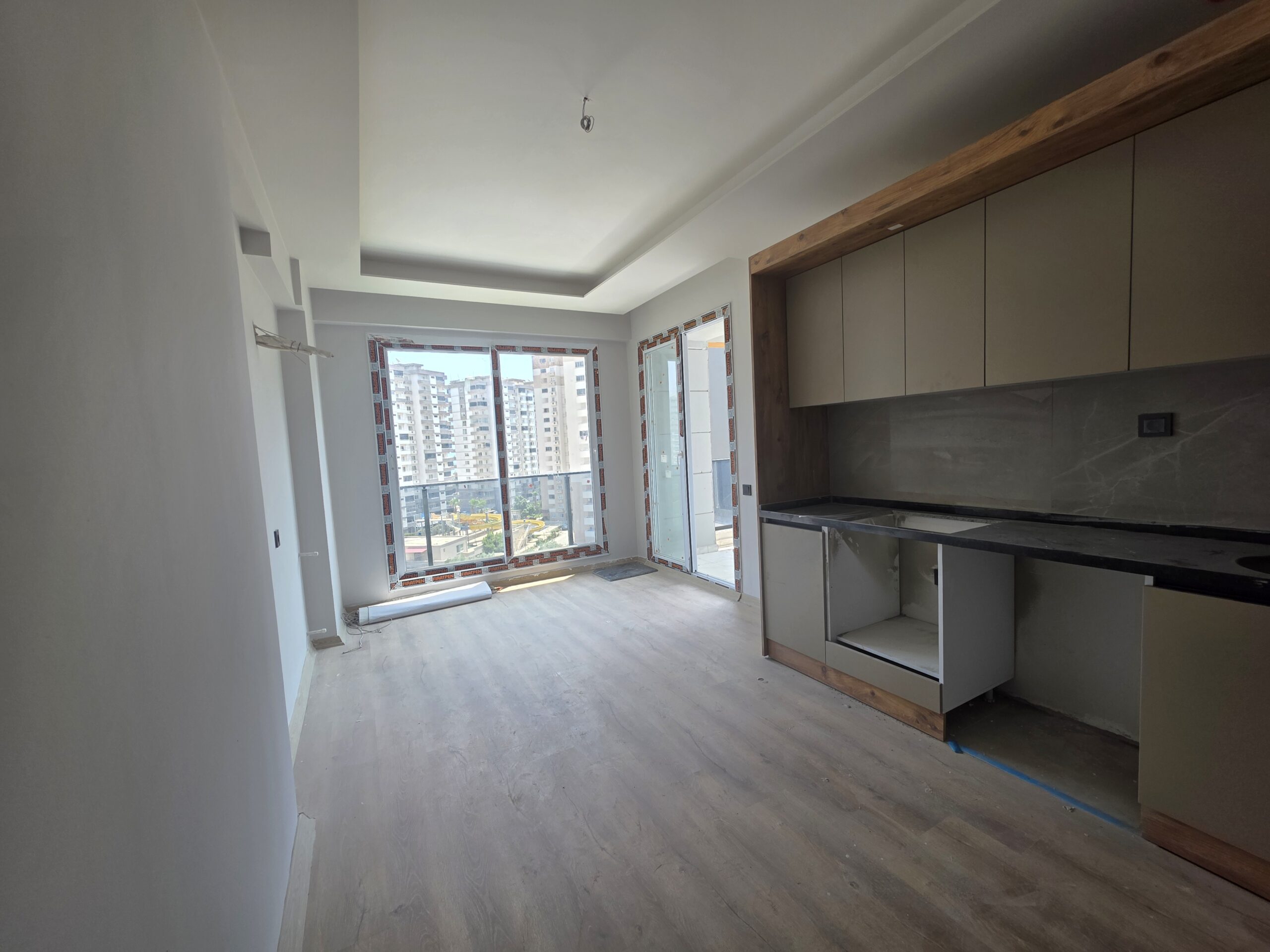 2+1 Sea View Apartment for Sale in Çeşmeli, Erdemli, Mersin (Emerald Deluxe)