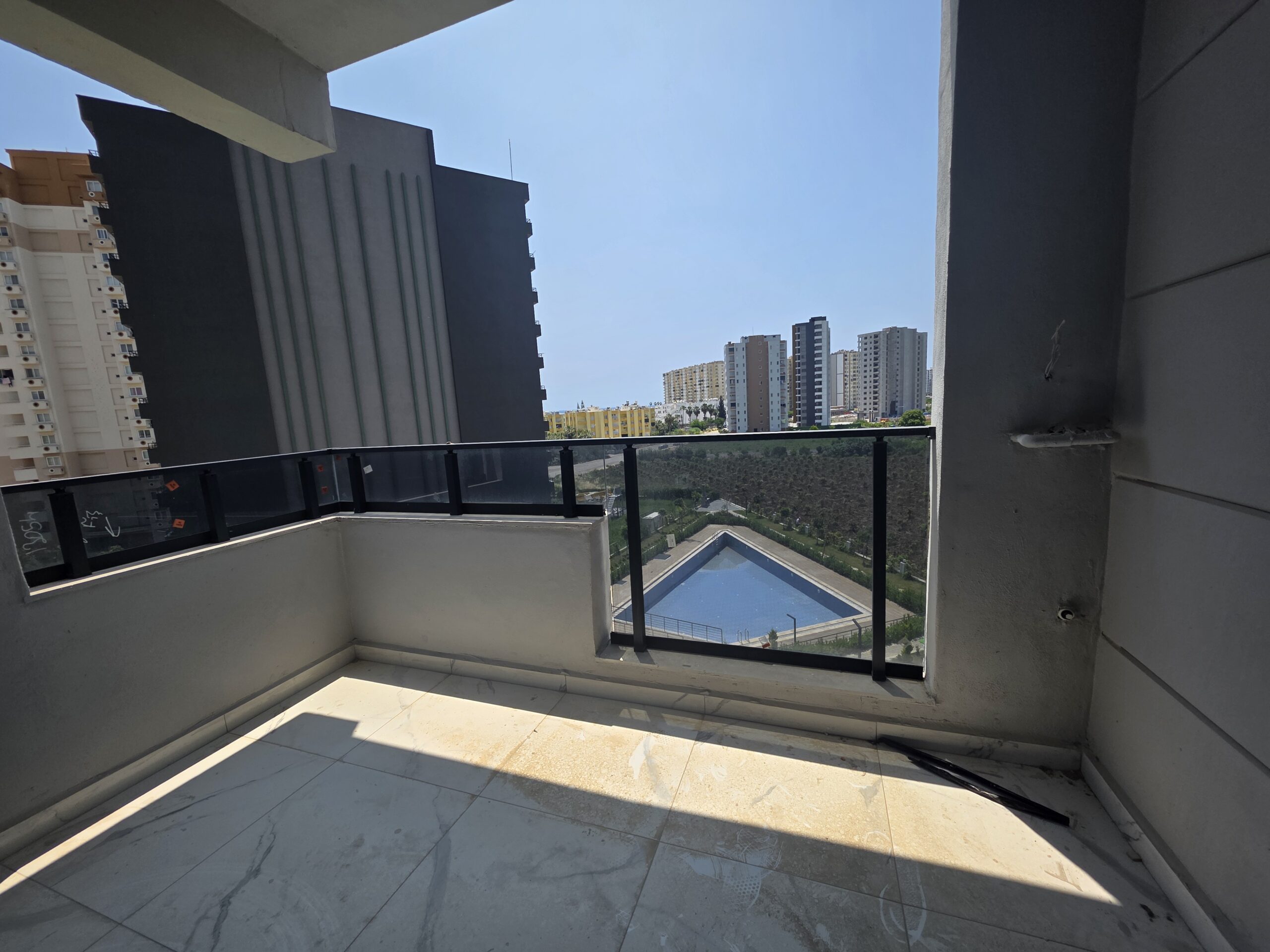 1+1 Sea View Apartment for Sale in Çeşmeli, Erdemli, Mersin (Emerald Deluxe)