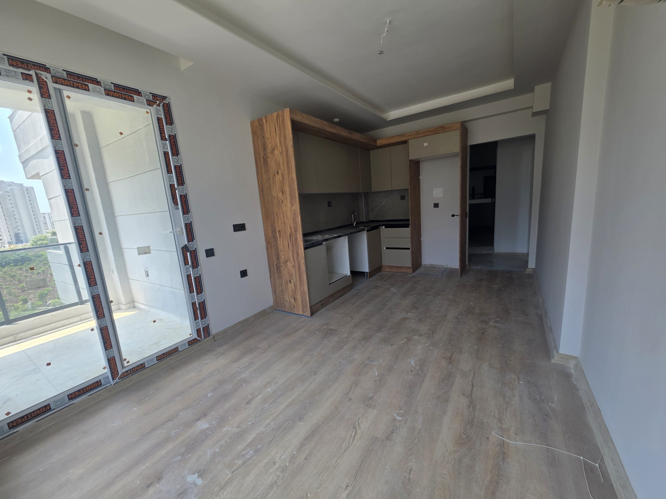 2+1-Zimmer-Wohnung in Erdemli Çeşmeli Emerald Deluxe mit Aquapark-Pool zu verkaufen