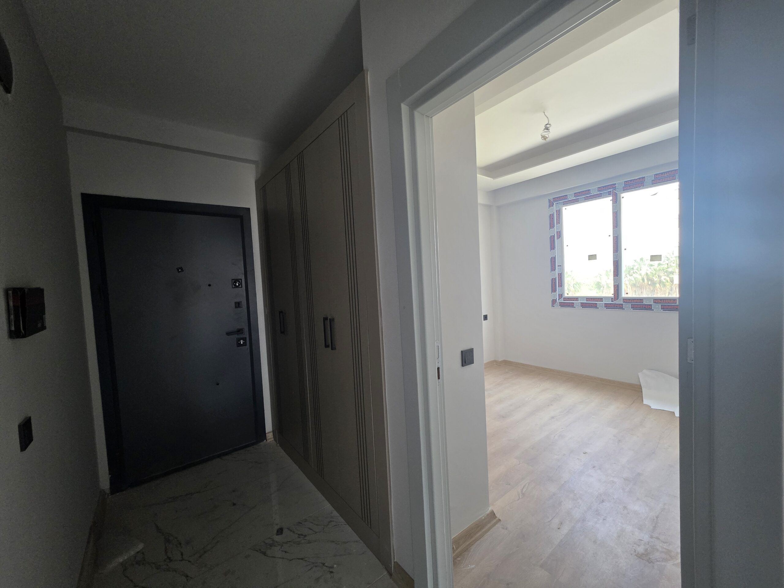 2+1-Zimmer-Wohnung in Erdemli Çeşmeli Emerald Deluxe mit Aquapark-Pool zu verkaufen