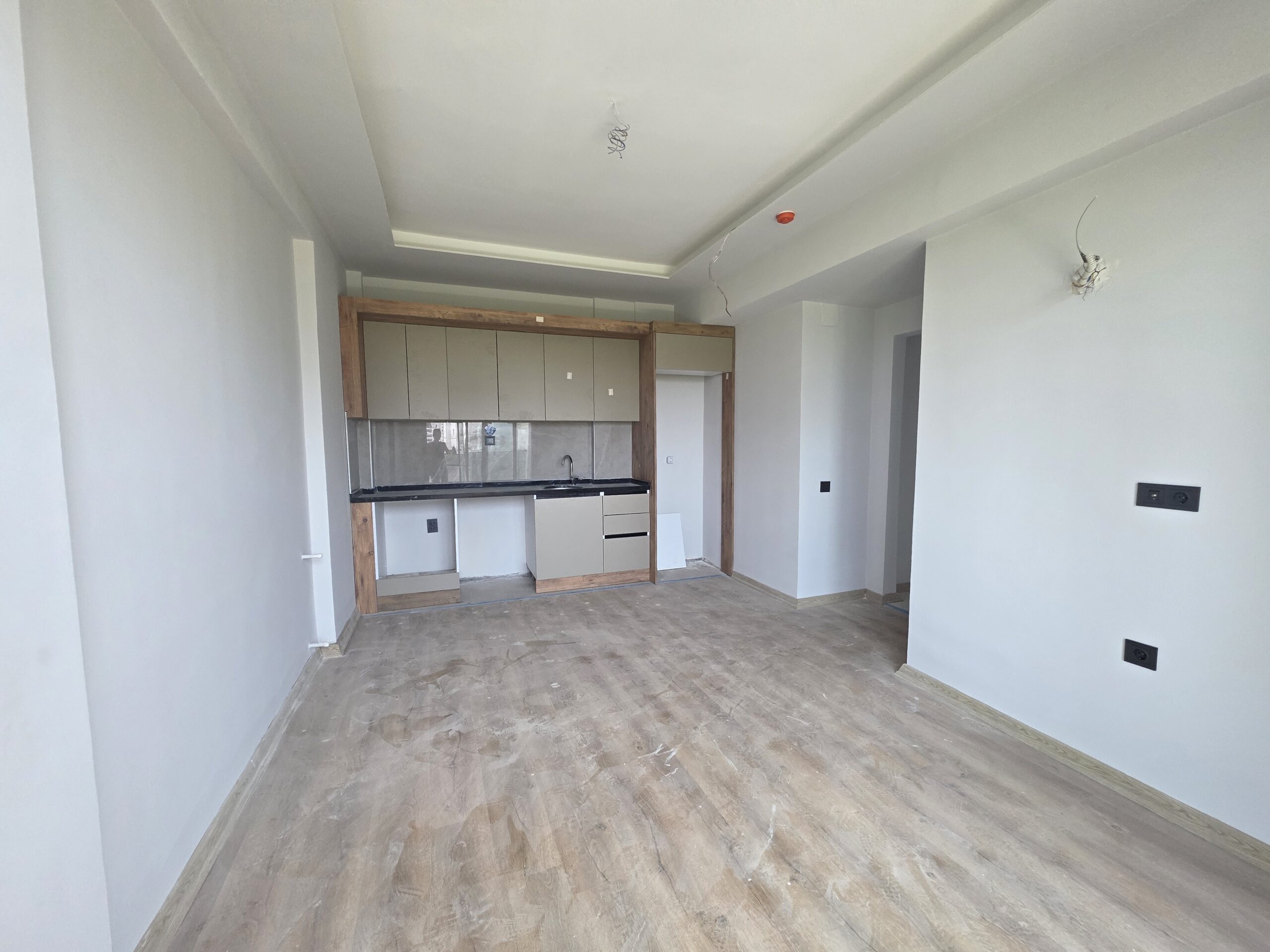 1+1 Apartment for Sale in Erdemli Çeşmeli Emerald Deluxe, Mersin