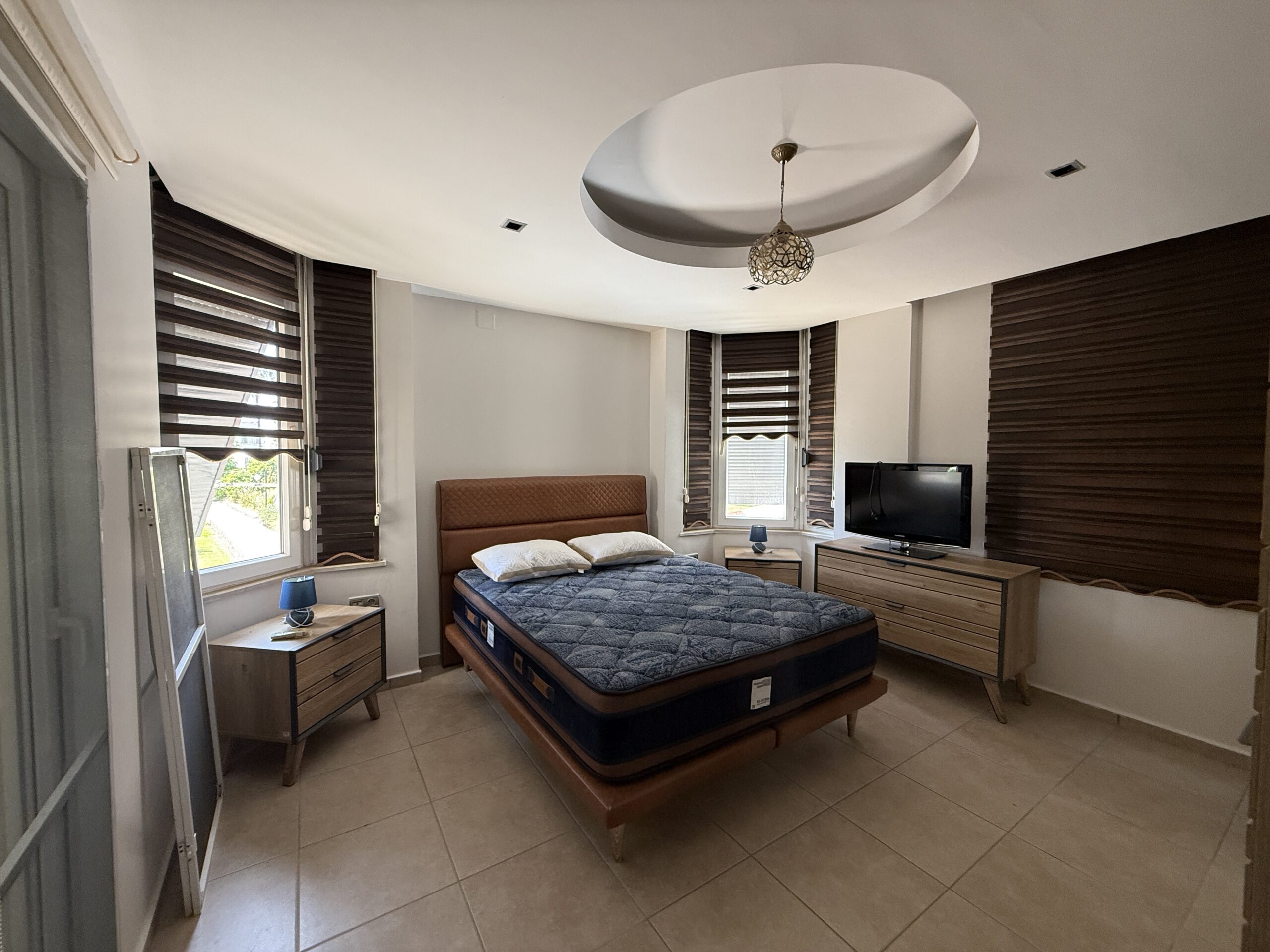 3+1 Ground Floor Apartment for Sale in Altınportakal Site, Erdemli, Mersin (Side by the Sea)