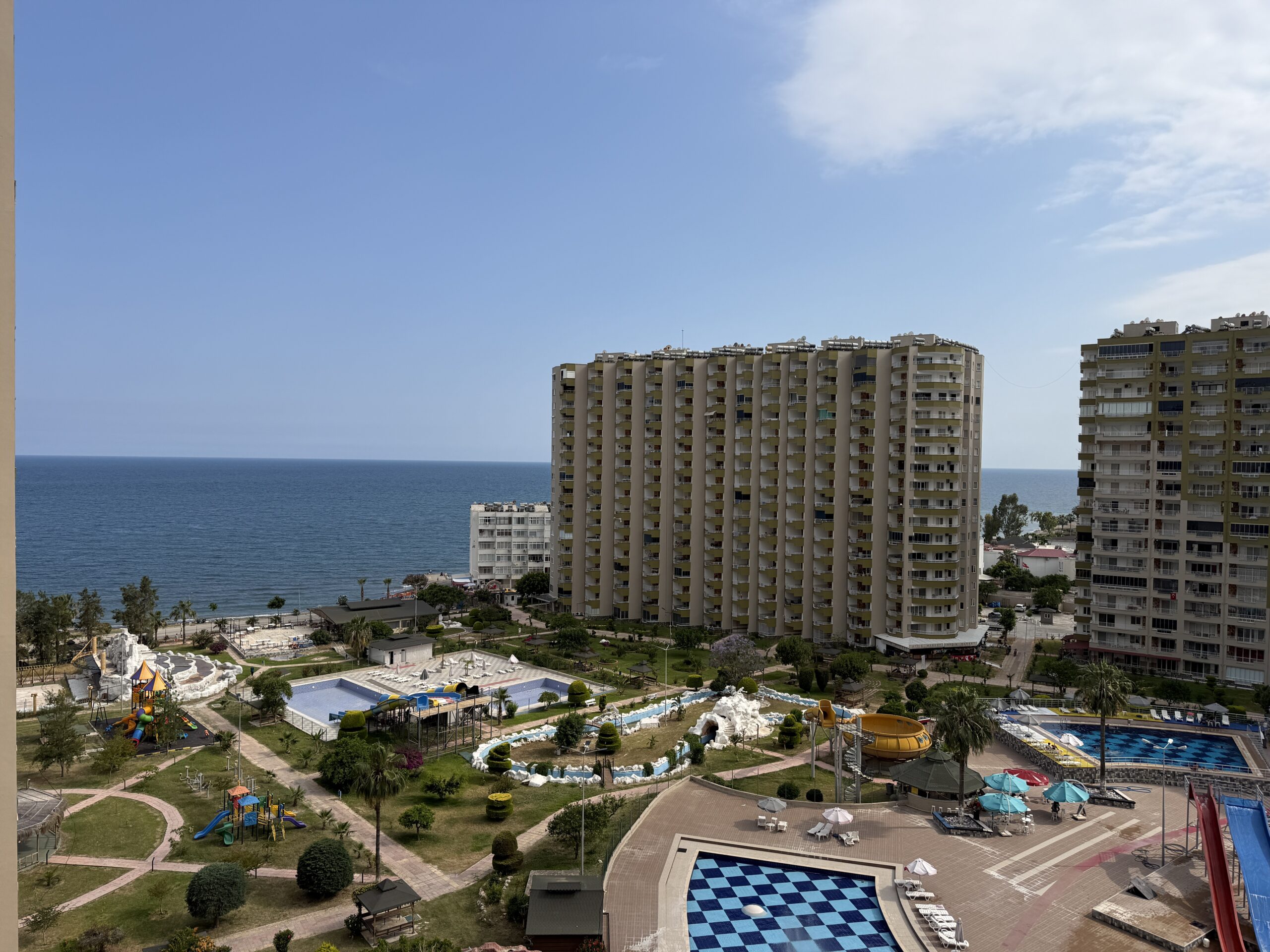 Gemeubileerd 2+1 appartement te koop in Flamingo 8 Vakantieoord, Tömük, Erdemli, Mersin