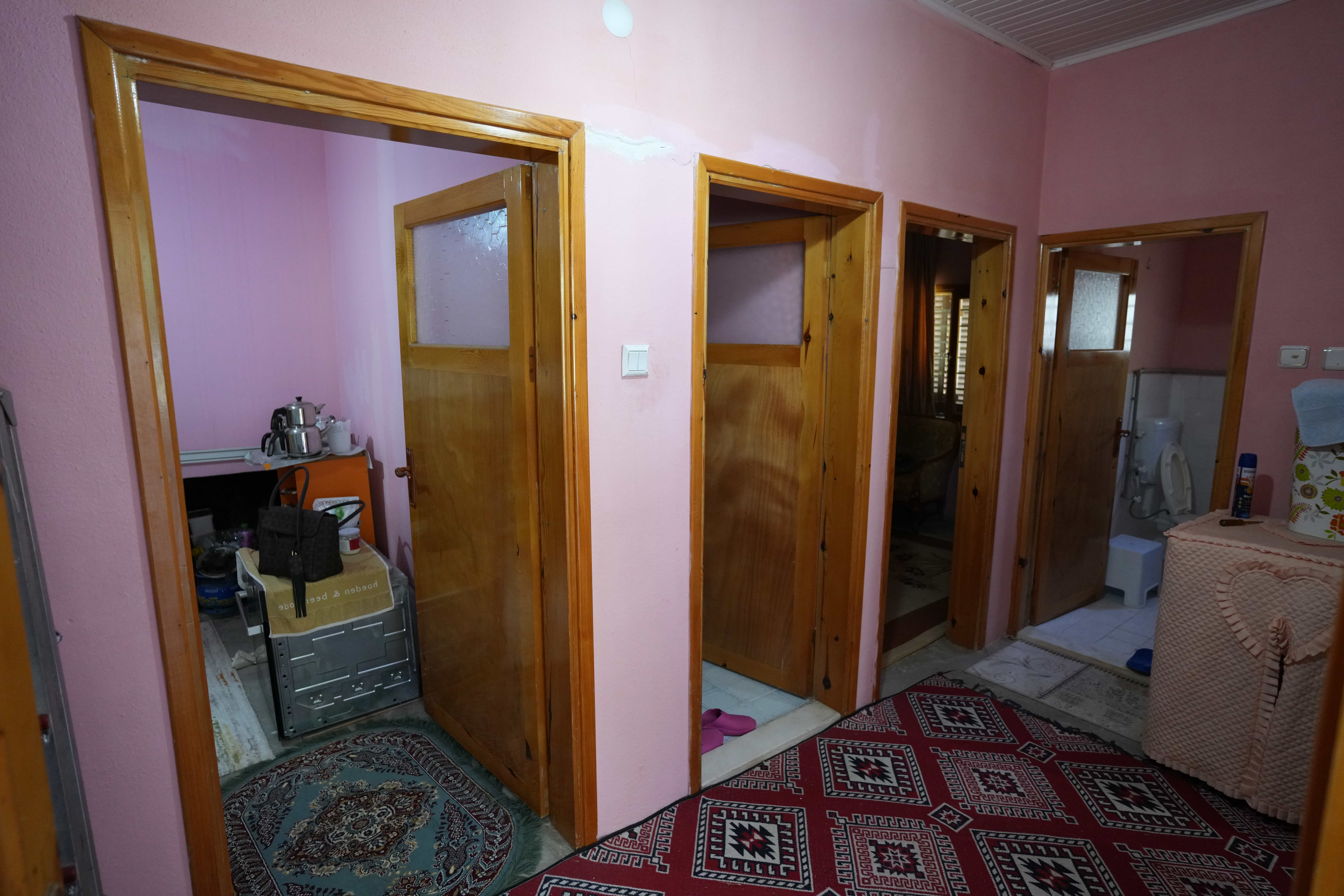 2+1 Apartment for Sale in Mersin Erdemli Avgadı Plateau, on a 550 m2 Plot
