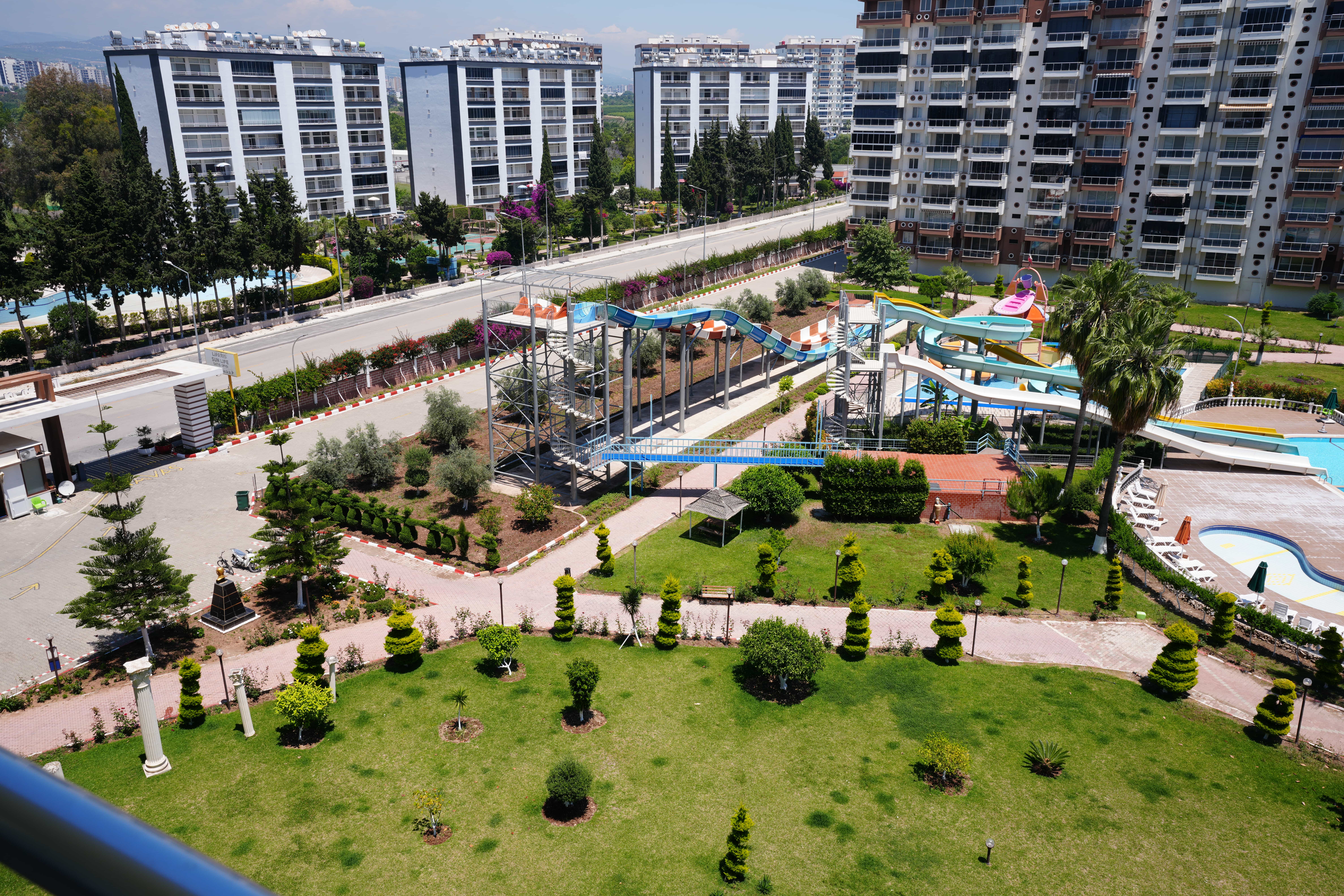 Möblierte 2+1-Zimmer-Wohnung in Mersin, Kargıpınarı Liparis Sunlife Site zu verkaufen