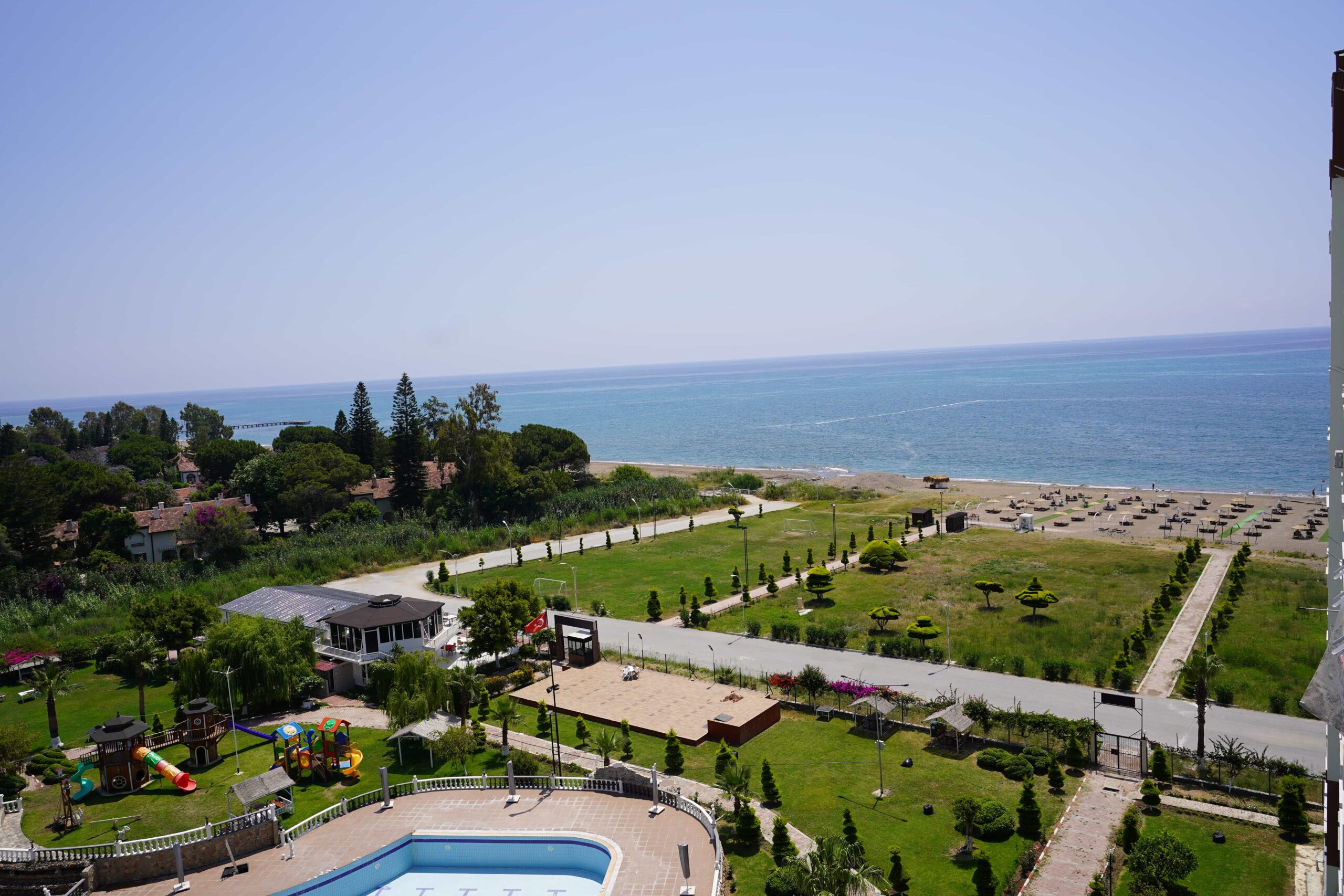 2+1-Zimmer-Wohnung zum Verkauf in Mersin, Kargıpınarı Liparis Sunlife, Hauptgebäude