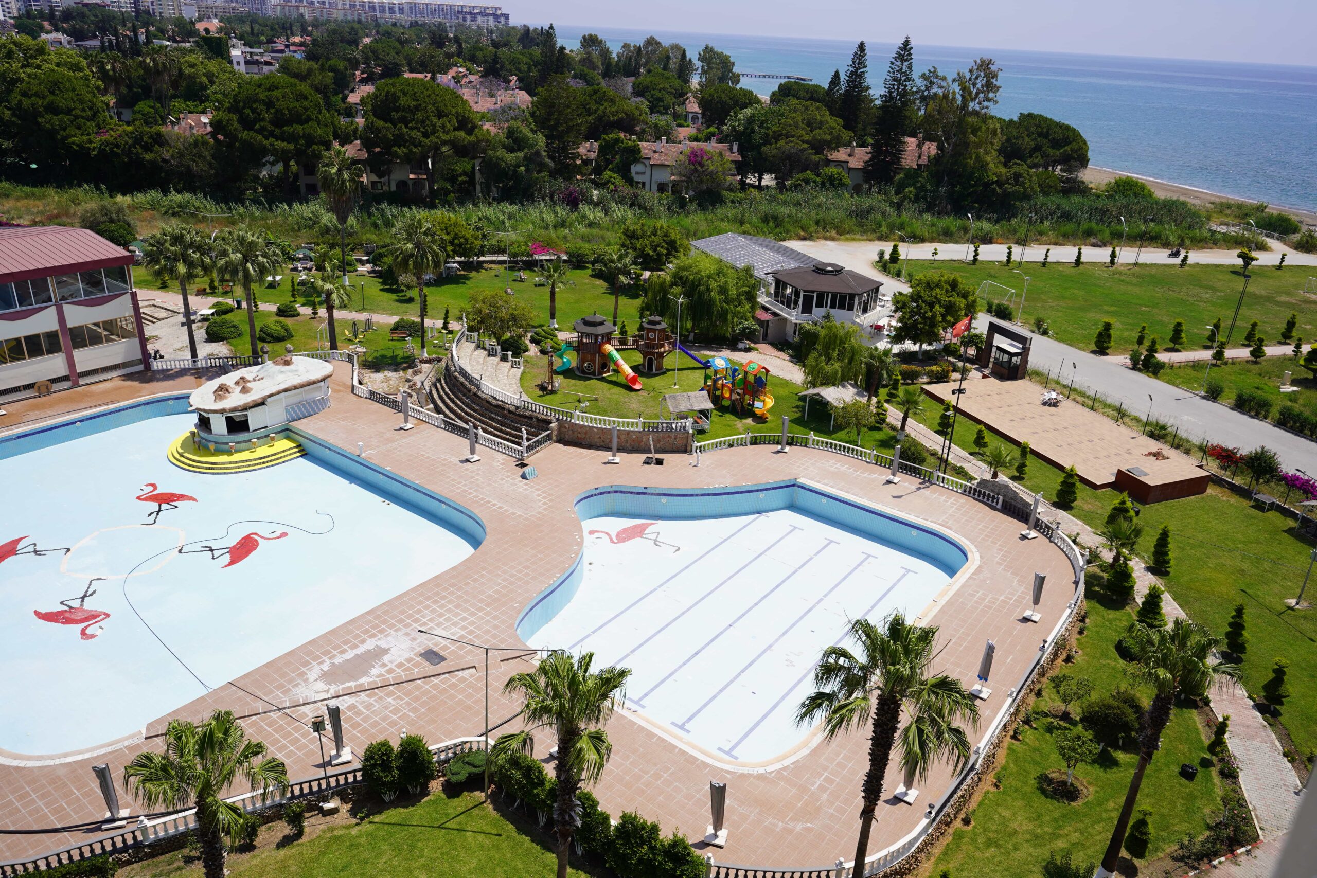 2+1-Zimmer-Wohnung zum Verkauf in Mersin, Kargıpınarı Liparis Sunlife, Hauptgebäude