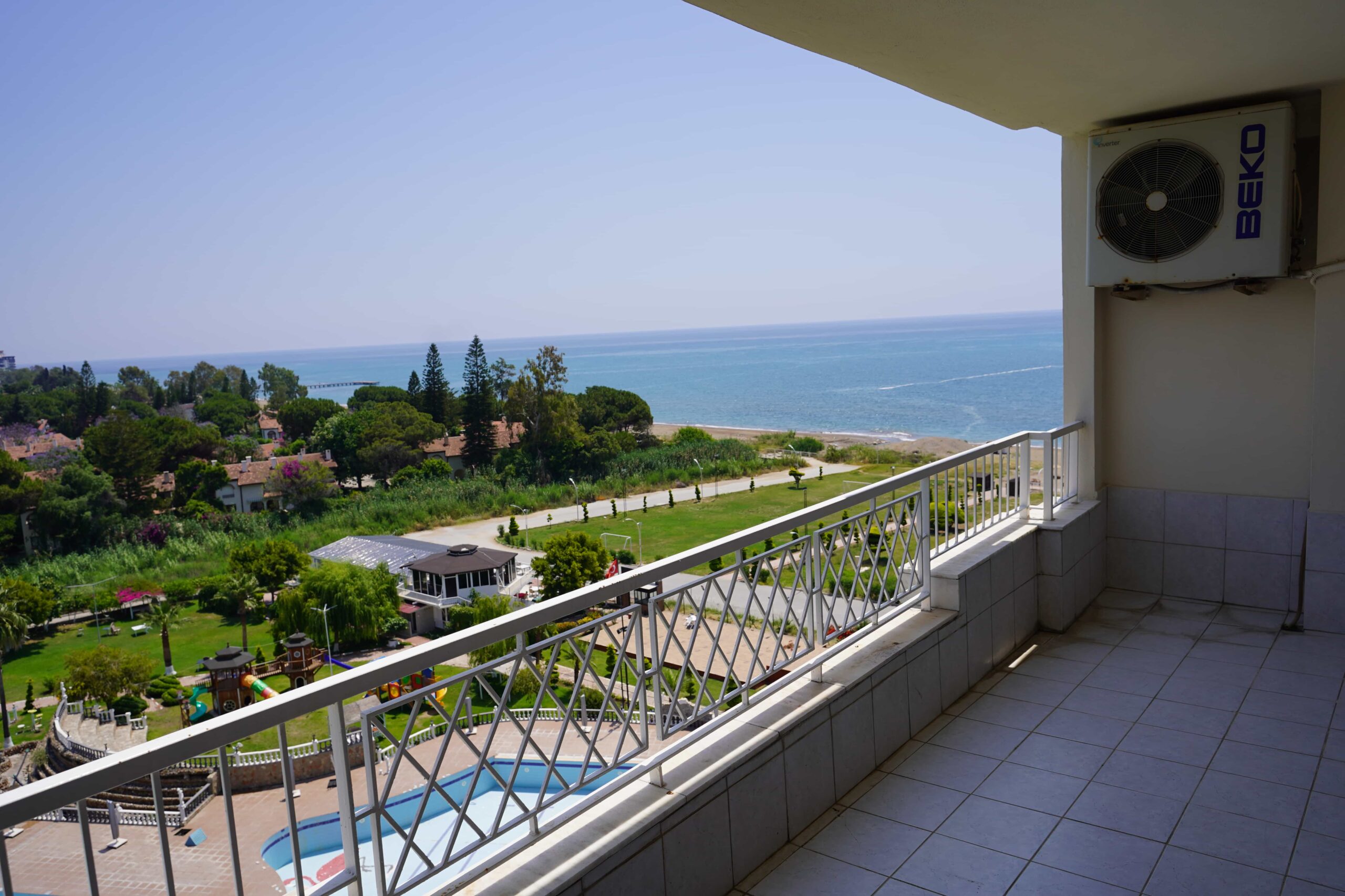 2+1-Zimmer-Wohnung zum Verkauf in Mersin, Kargıpınarı Liparis Sunlife, Hauptgebäude