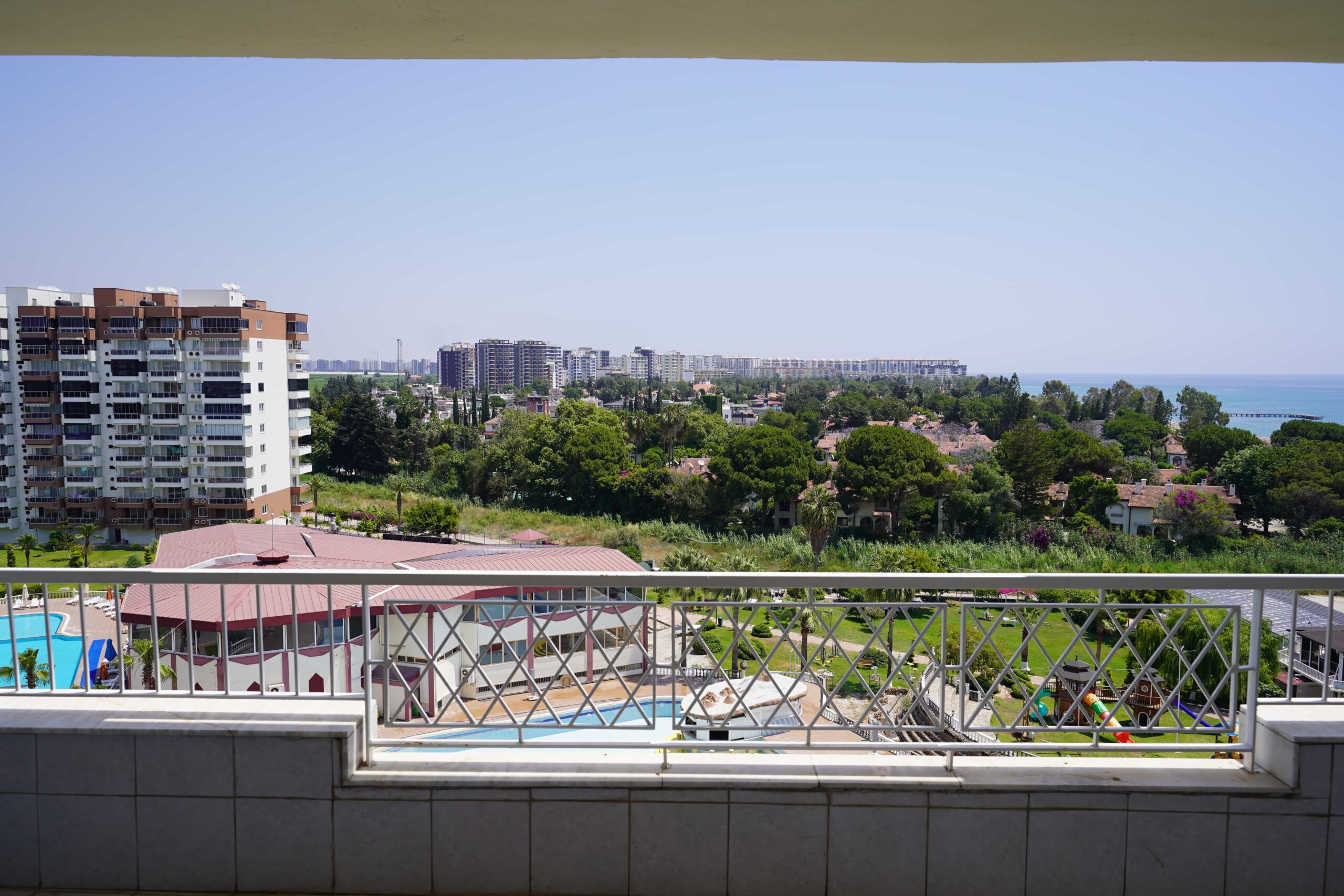 2+1-Zimmer-Wohnung zum Verkauf in Mersin, Kargıpınarı Liparis Sunlife, Hauptgebäude