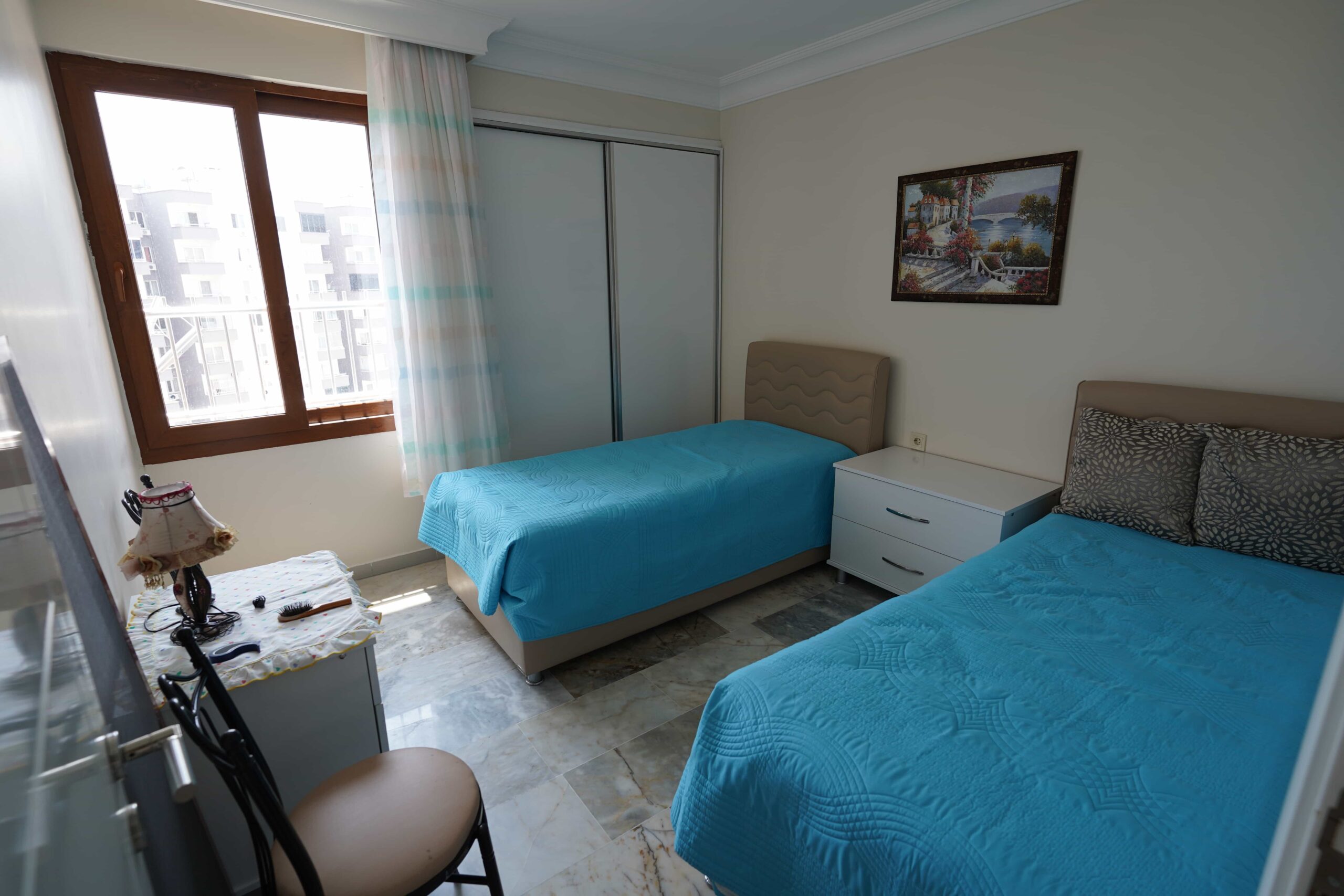 Gut gepflegte Wohnung zum Verkauf in Altunören 2, Çeşmeli, Erdemli, Mersin, direkt am Meer